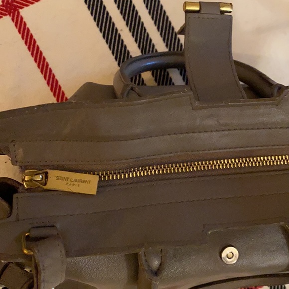 Authentic SAINT LAURENT Calfskin Small Classic Y Cabas Grey - Picture 8 of 11